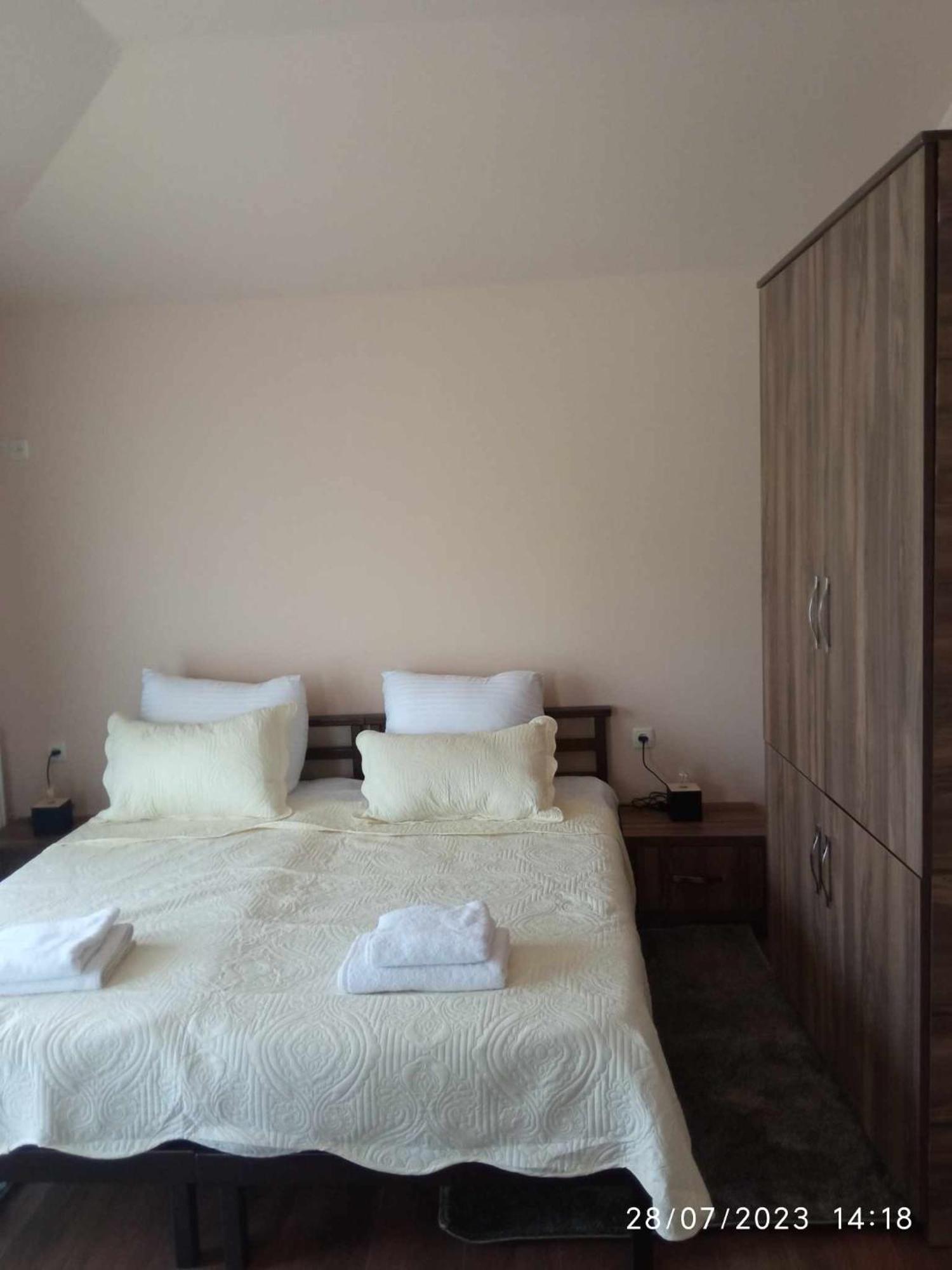 Phudze Hotel Telavi Exterior photo